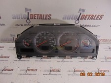 Volvo XC90 2.4 D5 Tachometer