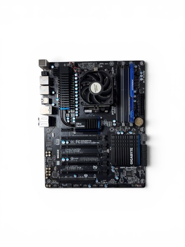 Gigabyte 990fxa ud5 - r5, +