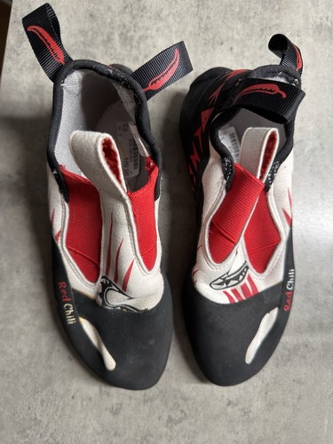 Red chilli boulderschuhe - red,