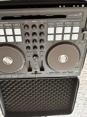 Reloop beatpad controller - 2, dj