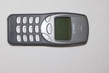 Nokia 3210 - Grau  Handy, gebraucht Zubehörpaket Tasche
