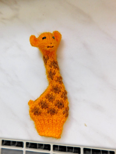 Fingerpuppe giraffe gestrickt - giraffe,
