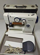 Riccar Modell 1528 Nähmaschine - Ungetestet, Für Teile/Reparatur