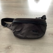 Umhängetasche/Bauchtasche für Sport und Freizeit