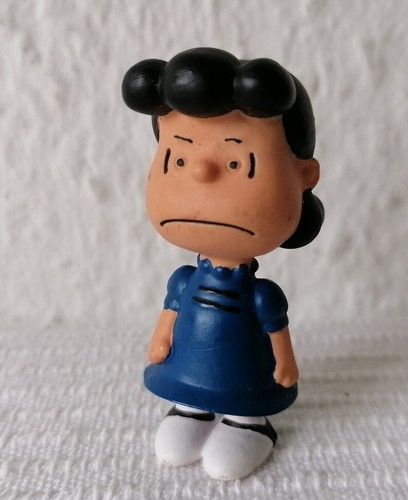 Lucy peanuts snoopy figur - lucy,,