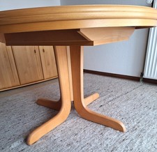 Runder Tisch 1,20 m Ø,  auf