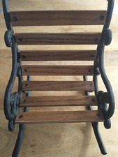 Mini Schaukelstuhl Puppen/Teddy Gusseisen Garten 