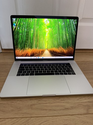 Apple macbook pro - pro, a1707