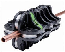 Kwix hand pipe - hand, straightener