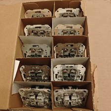 Gira 10St. 015900 Einsatz Wipp-Jalousieschalter, 10 A, 250 V~