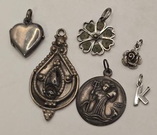 Konvolut: 6 VINTAGE Anhänger