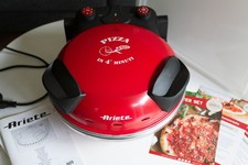 Ariete Pizzaofen in Ferrari Rot, Anleitung, Zubehör und Teiglinge-Box, Pizza 