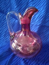 Cranberry Glas Ölkännchen.