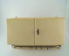 Wandschrank Küchenschrank Handtuchhalter 50er Jahre Massivholz cremeweiß Shabby 