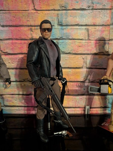 Present toys terminator - present,