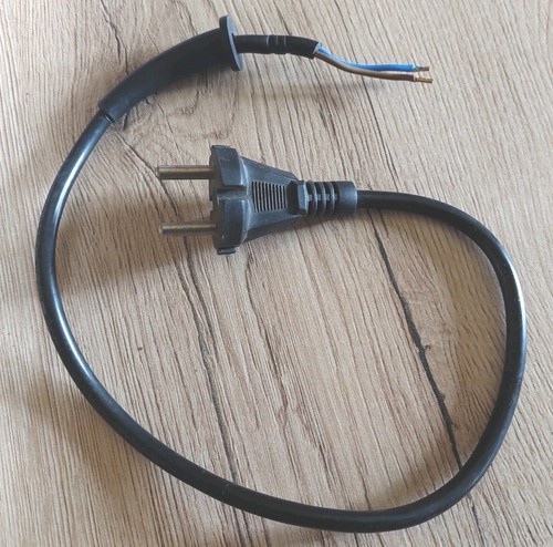 Schukostecker mit