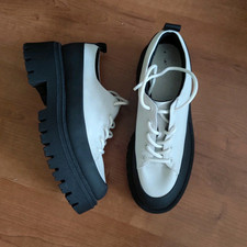 Plateau Schuhe 39 Weiß -Schwarz 