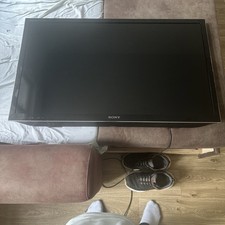 Sony Bravia 3D-TV KDL 40HX755 inklusive Hama Wandhalterung (nicht auf Fotos)
