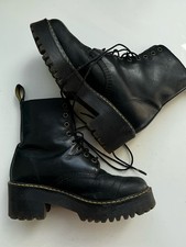 Schwarze Dr. Martens