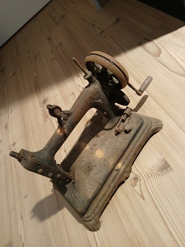 Alte antike nähmaschine - alte,