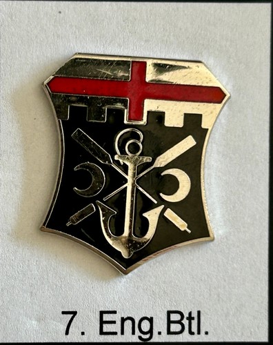 Military unit crests - military,