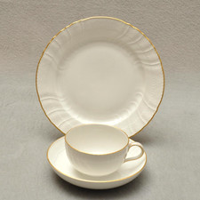 KPM Berlin Neuosier weiß mit