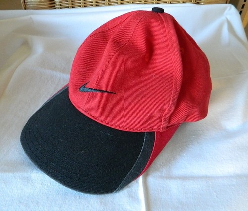 Nike cap rot mit schwarzem - mit,