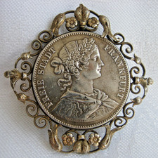Historismus Münzanhänger 900