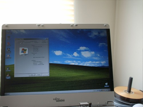 Fujitsu siemens amilo pro - fujitsu,