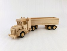 Usa truck mit gummireifen - mit,