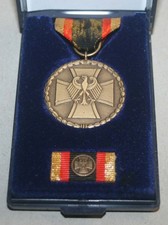 Bundeswehr Ehrenmedaille im Etui mit Aufdruck