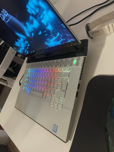Alienware m15 9 gen - r2, 9.