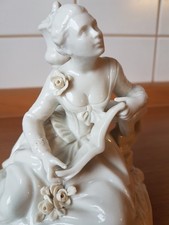 Porzellanfigur dame mit - porzellanfigur, buch"
