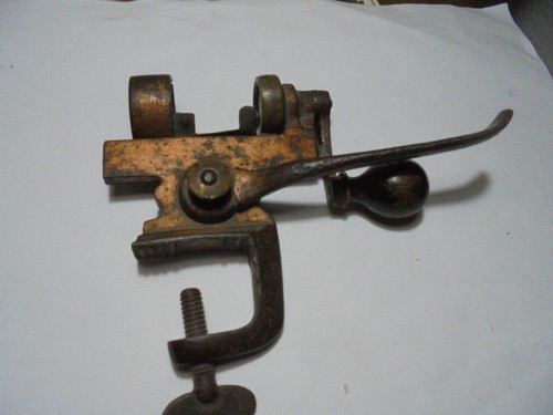 30113 antike eisen ladepresse - antike,