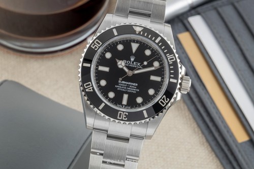 Rolex submariner date - rolex,