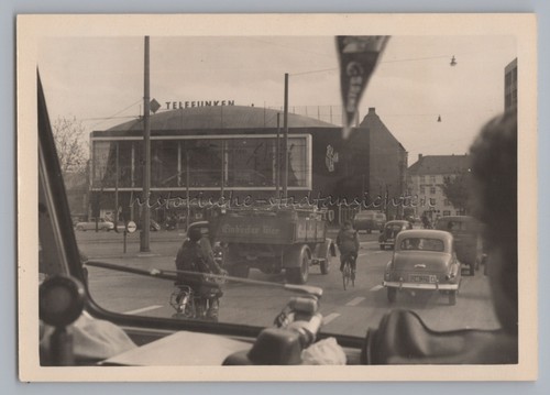 Hannover 1955 streetlife - hannover,