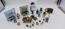 Playmobil / Puppenhaus - Möbel mit Figuren und Zubehör
