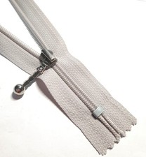 Reißverschluß SILBERGRAU 154 nicht teilbar Größe 5 YKK Zipper fermuar cipzár 