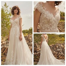 Klassisches Spitze Brautkleid