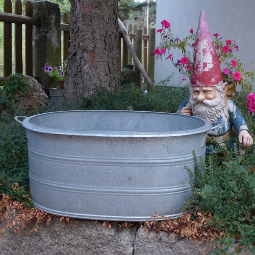 Alte zinkwanne pflanzkübel - zinkwanne,