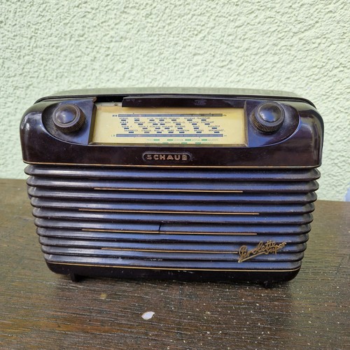Antikes röhrenradio schaub - antikes,