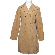 Hennes Collection, Mantel