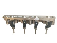 Kraftstoffverteiler Einspritzleiste VOLKSWAGEN GOLF VI 1.4 TSI 122PS 03C906036M