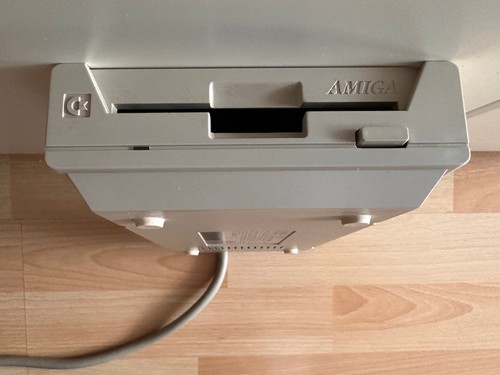 Amiga 1011 external disk - external,