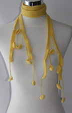 Strick Schal Häkelblumen