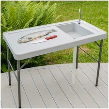 Fischreinigungstisch