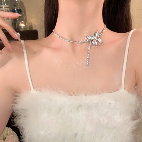 Exquisite sparkling crystal - sparkling,