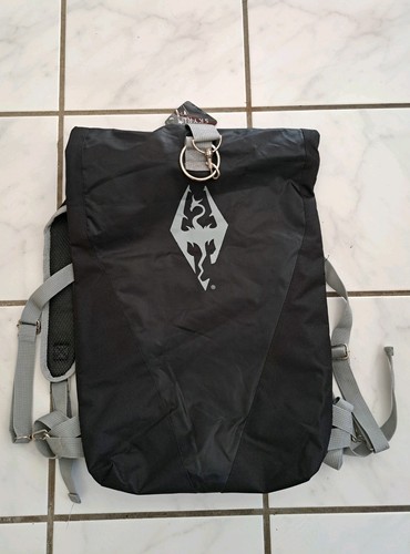 Skyrim rucksack bioworld - rucksack,