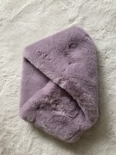 Schal in Flieder aus Kunstpelz