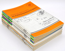 Sammlung von 31 Heften Arbeitsmaterial Zentraler Arbeitskreis Bezirkshandstempel